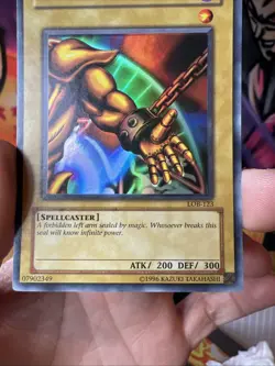 Yugioh Left Arm of the Forbidden One LOB-123 Unlimited Ultra Rare WAVY! - Image 3