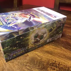 Pokemon TCG sword Shield Brilliant Stars Build & Battle Display Box - Image 4