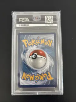 Pokemon TCG Mew v 251 Fusion Strike Alternate Art PSA 8 - Image 2