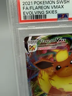 Pokemon 2021 Flareon VMAX SWSH Evolving Skies Holo Rare #018 PSA 10 GEM Mint - Image 2
