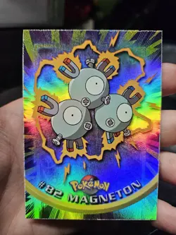 2000 Topps Pokemon TV #82 Magneton Rainbow Foil - Image 1