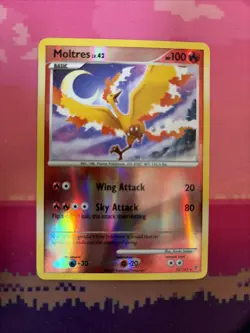 Pokemon Card Moltres Supreme Victors Reverse Holo 36/147 Near Mint - Image 1