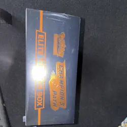 Pokemon TCG Champion's Path Elite Trainer Box English Charizard 2020 - Image 4