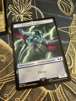 Magic the Gathering Warhammer 40,000 Tyranid Swarm Commander Deck Sleeved W Box - Image 4