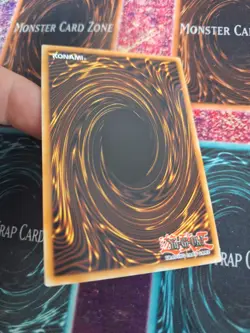 Yugioh Gaia The Fierce Knight LOB-EN006 Ultra Rare Unlimited Near Mint - Image 4