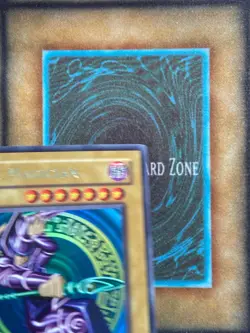 Yugioh Dark Magician SDY-006 Ultra Rare Original Print LP - Image 3