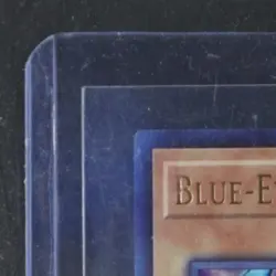 2017 YU-GI-OH! KAIBA COLLECTOR BOX #KACB-EN001 BLUE-EYES WHITE DRAGON - Image 3