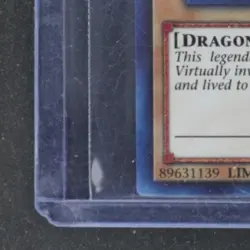 2017 YU-GI-OH! KAIBA COLLECTOR BOX #KACB-EN001 BLUE-EYES WHITE DRAGON - Image 4