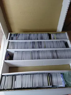 Lot Of 1000 Holo Rare/Reverse Holo/Uncommon/Common Pokemon Card Bulk Lot - Image 1