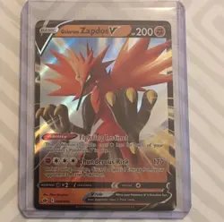Pokemon Galarian Zapdos V 080/198 Swsh06 Chilling Reign Ultra Rare Holo Card - Image 1