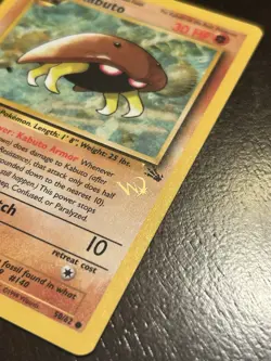 Kabuto Gold W Stamp Stamped Pokemon Card - WOTC Promo - Fossil - 50/62 - NM - Image 1