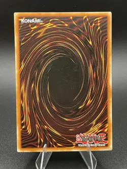 Dark Magician of Chaos Ultra Rare YGLD-ENC02 NM Yugioh - Image 2