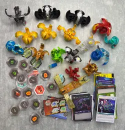 BAKUGAN 17 Figures & 109 CARD LOT hologram foil Bakucores Aurelus Dragonoid &&& - Image 1