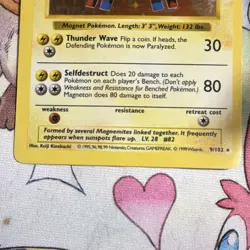 Pokemon Magneton Base Set shadowless Holo - Image 4