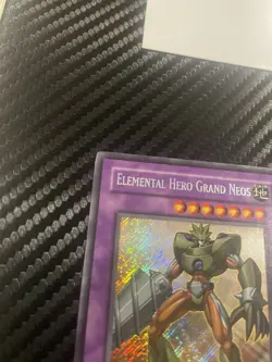 Yugioh Elemental Hero Grand Neos CT04-EN001 Limited Edition Secret Rare LP - Image 4