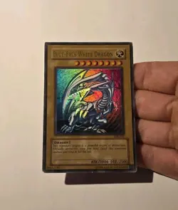 Blue-Eyes White Dragon SDK-001 Ultra Rare Yugioh Card DMG - Image 4