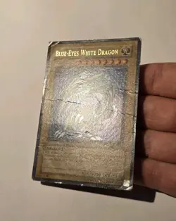 Blue-Eyes White Dragon SDK-001 Ultra Rare Yugioh Card DMG - Image 5