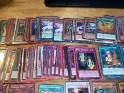 124 Yugioh Foil Card lot with duelist kingdom,magical hats,soul exchange & more - Image 4