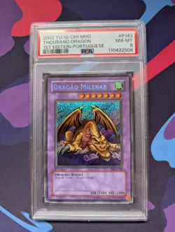 YuGiOh! 2002 Thousand Dragon SECRET Metal Raiders PMT-P143 PSA 8 Portuguese 1st - Image 1