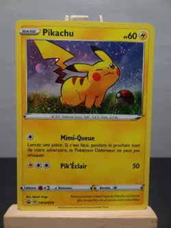 Carte Pokemon " Pikachu " HOLO - PROMO - SWSH039 - Epee & Bouclier - NM - FR - Image 1