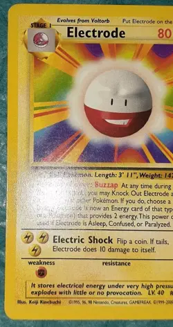 Pokemon Electrode Unlimited Rare 25/130 Base Set 2 WOTC 2000 TCG Vintage - Image 3