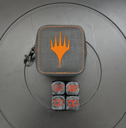 Mythic Edition Loyalty Dice and Case for Magic: The Gathering - Image 1