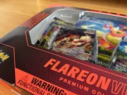 Pokemon TCG: Flareon V MAX Premium collection TCG New & Sealed - Image 3