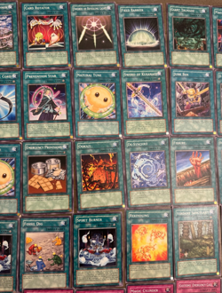 YU-GI-OH Vintage Trading CARDS! 130 Card Lot! Mainly LTD and 1st Edition Cards! - Image 3