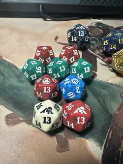 Wizards of the Coast Magic: The Gathering Spindown D20 Dice Lot 20 kaldheim MH2 - Image 2