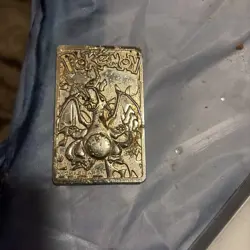 1999 Burger King promotional 23K gold-plated Charizard trading card - Image 1