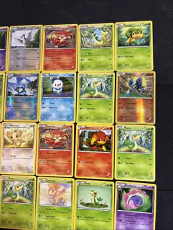 Pokemon Black And White Base Set BW x20 Snivy Ect Holo LP/MP - Image 3