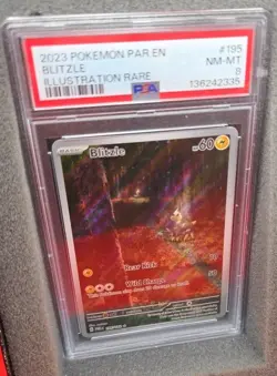POKEMON CARD BLITZLE ILLUSTRATION RARE 195 PARADOX RIFT #195 PAR EN GRADED PSA 8 - Image 3