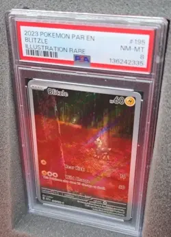 POKEMON CARD BLITZLE ILLUSTRATION RARE 195 PARADOX RIFT #195 PAR EN GRADED PSA 8 - Image 4