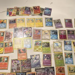 Nintendo Pokemon TCG Mixed Card Lot Foil Holo English Pikachu Charmander - Image 3