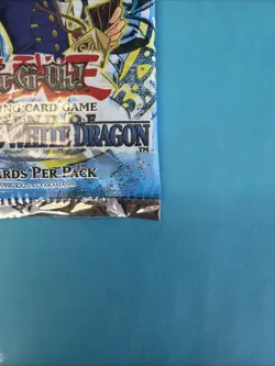 2002 Yugioh! Blue Eyes White Dragon English Edition Booster SEALED Pack MINT - Image 4