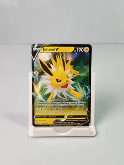 Jolteon V - Promo SWSH: Sword & Shield Promo Cards SWSH151 NM - Image 1
