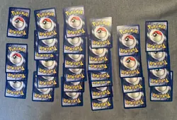 Lot of 30 Non-Basic Colorless Vintage Pokemon Cards, 1x Clefable from Jungle set - Image 3