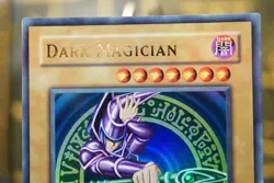 Yugioh Dark Magician SDY-006 1st Edition Asian English Ultra Rare NM - Image 4
