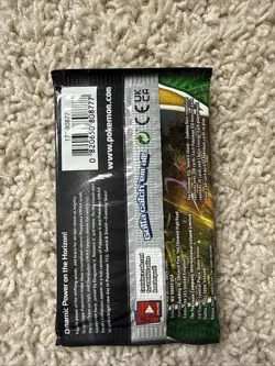 Nintendo Pokemon TCG Sword & Shield Evolving Skies Booster Pack 820650808777 - Image 2