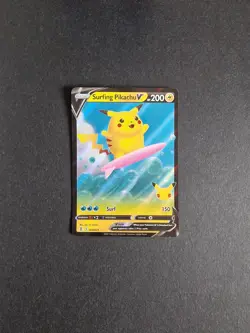 008/025 Surfing Pikachu V Celebrations Sword & Shield Pokemon Trading Card TCG - Image 1