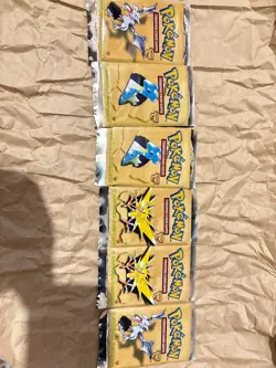 Pokemon 6 first Edition Fossil Booster Packs - Image 1