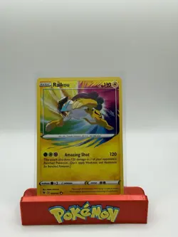 Pokemon Company Raikou 050/185 Swsh04 Vivid Voltage Amazing Rare Holo EN - Image 1