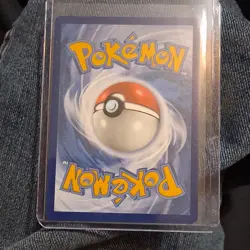 Pokemon TCG Pikachu V 170/185 Vivid Voltage Ultra Rare Holo Full Art - Image 2
