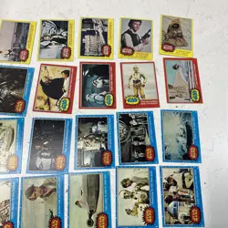 Mixed 1977 Topps Star Wars Trading Card Bundle (Set Of 30) - Image 4