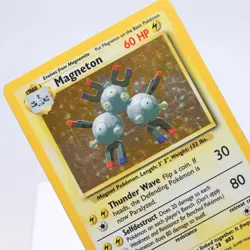 Pokemon TCG - Magneton 9/102 Base Set Holo Rare WOTC - LP - Image 1