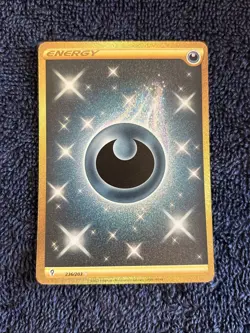 Pokemon TCG Darkness Energy Evolving Skies 236/203 Holo Secret Rare - Image 1