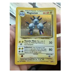 Pokemon Magneton Base Set 9/102 Holo - Image 1