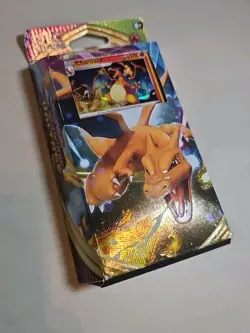Pokemon Vivid Voltage Charizard Theme Deck Promo Holo in Hand 2020 RARE 820650807572 - Image 2