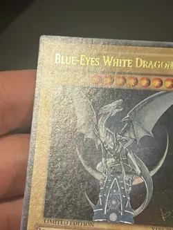 Blue-Eyes White Dragon YAP1-EN001 Anniversary Pack Limited Edition - Image 2