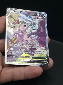 Mew v Fusion Strike Full Art Ultra Rare Card 251/264 Near Mint Condition - Image 4
